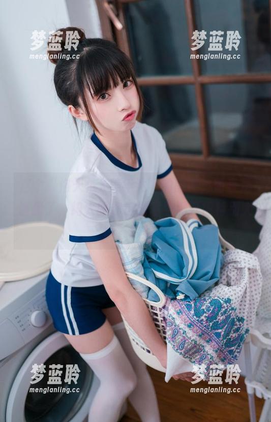 这个“洛天依X美年达”的图集，简直是碰撞了，绮太郎你这创意脑洞开得特别大哦，哈哈！