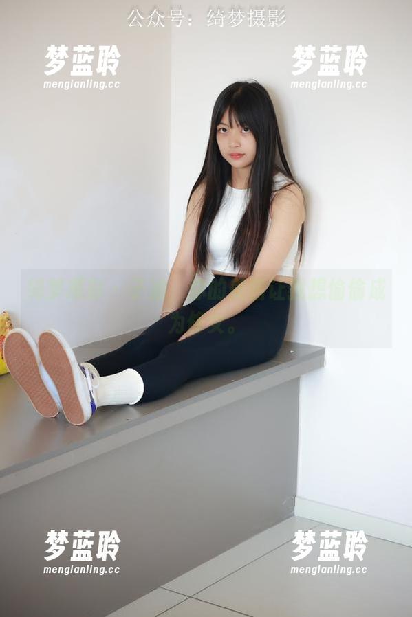 绮梦摄影 - 子涵，你的美图让我想偷偷成为修女。