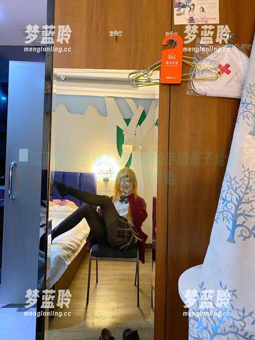 看腻了平凡空姐？原图里的芋圆侑子给你不一样的飞行体验