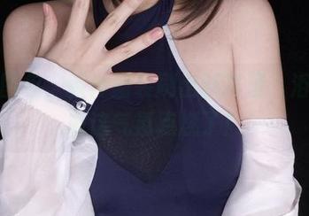 这组图包，蜜汁猫裘刷出新高度，浴缸都被这气氛点燃了！