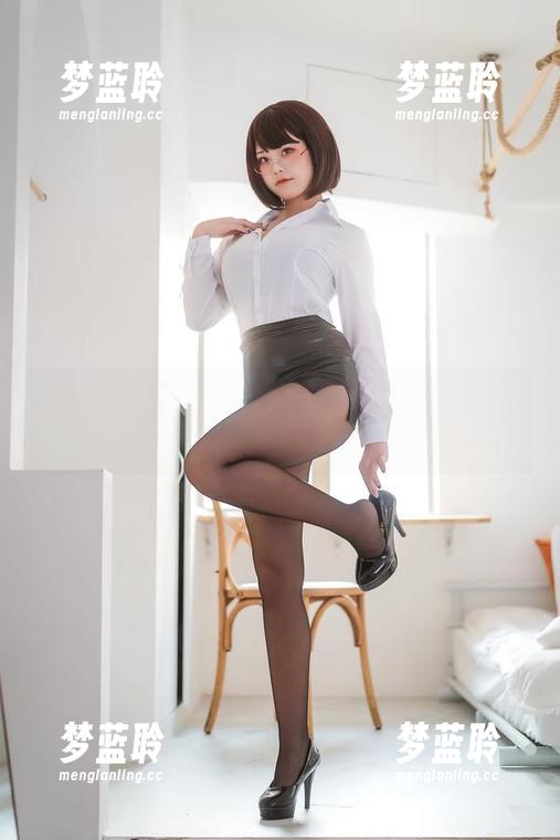 想要无圣光的真Semi-Sweaty日常乃至于蜜汁猫裘的开场秀？