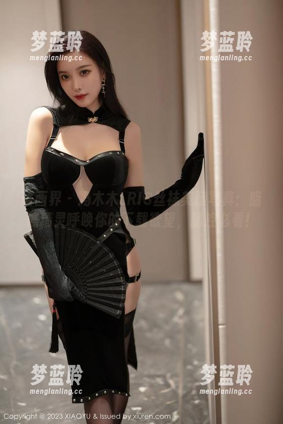 语画界 - 冯木木LRIS丝袜美腿写真：暗黑精灵呼唤你的下载欲望，腿控必看！