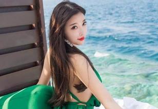 语画界 - 白色的清新简约风，顾乔楠的分享让我想起了夏日的海风……好想去海边。