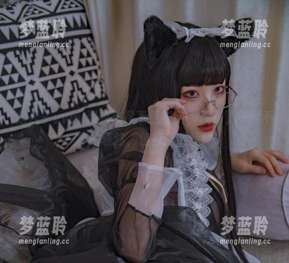 起起子vvvv黑白作品下载指南，找到了一种不一样的表达，值得慢慢品味。