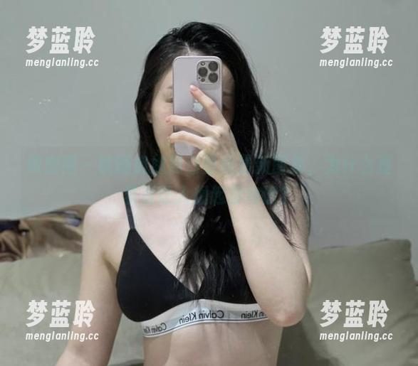 微密圈 - 铁锤姐姐黑色蕾丝最新图集，为什么看着就让人想起那句话？