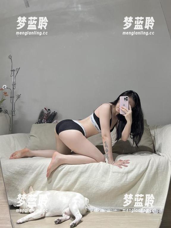 微密圈 - 铁锤姐姐的私拍，白衣战神的撩人时刻