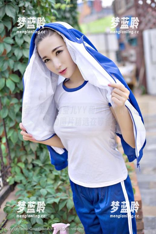 青豆客 - 透视颖莹儿YY和服下的小秘密：她的图片精选在等待