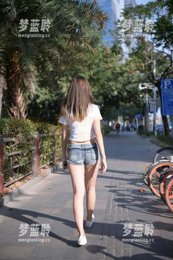 魔镜街拍 - 图片里的曼曼，把日常玩出新花样