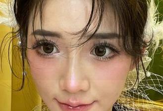 微密圈 - 在线纠结：黎允熙baby的清纯气质被红色蕾丝圈住了，资源太强大！